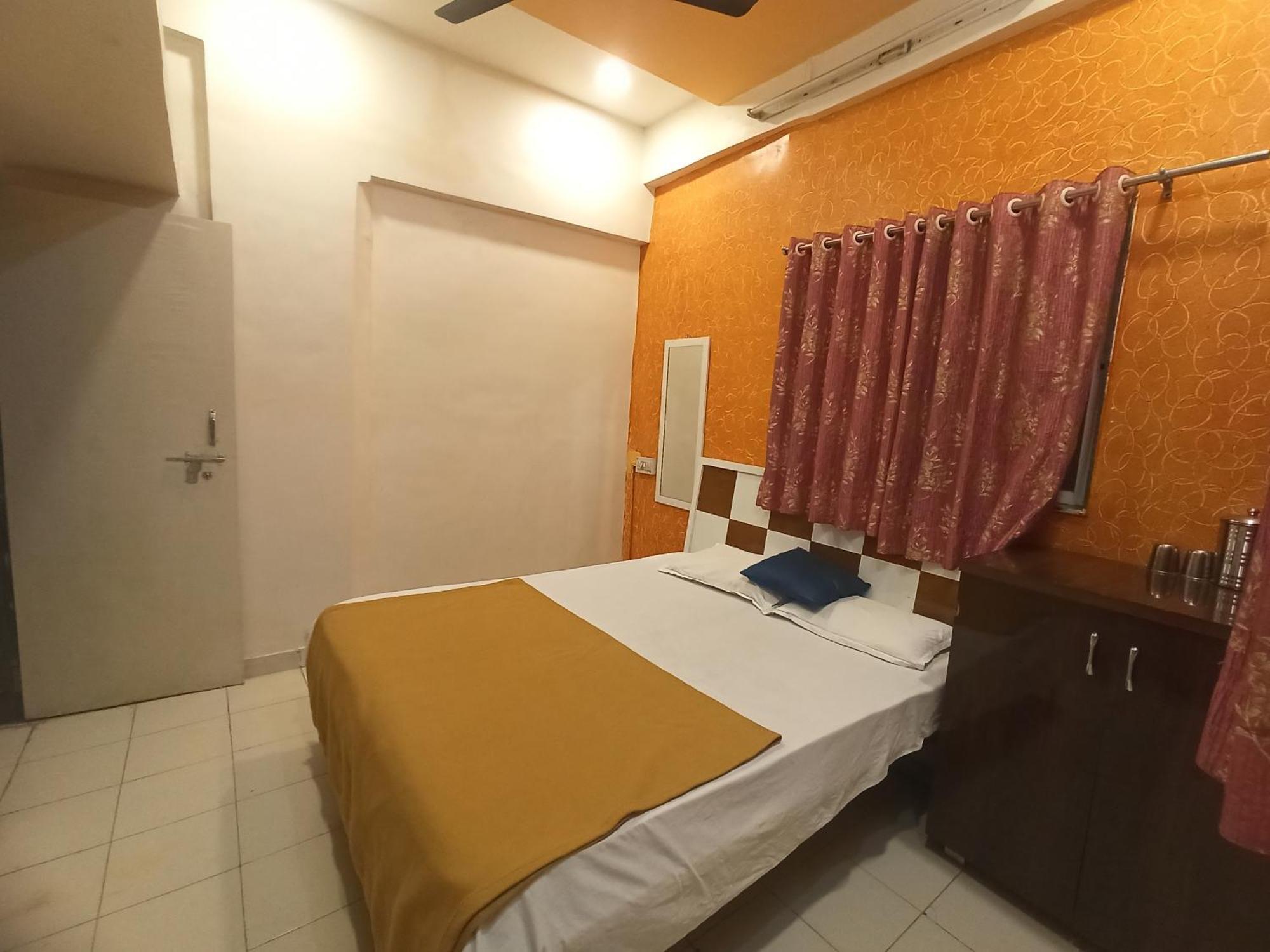 Malwade Motel Πούνε Εξωτερικό φωτογραφία